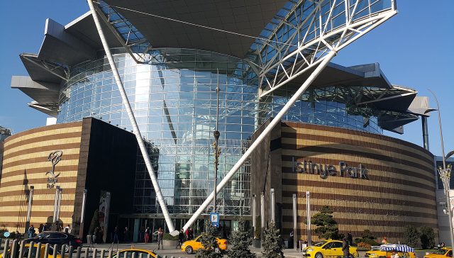 ایستینیه پارک استانبول تجربه ای بی نظیر از خرید لوکس