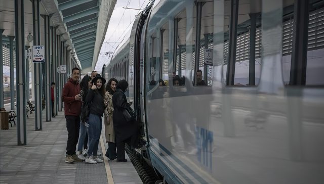 سفرهای ارزان قیمت برای جوانان 3.8 میلیون نفر با 15 درصد تخفیف سفر کردند