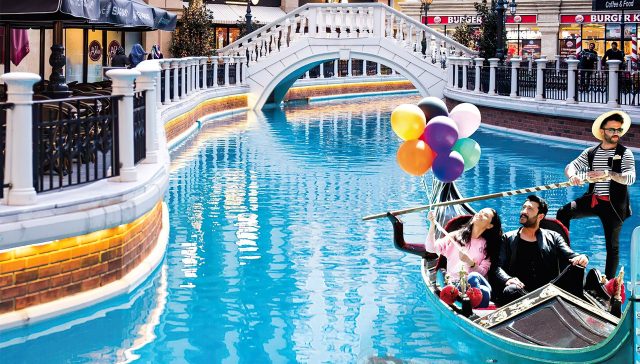 مرکز خرید ونیزیا استانبول ترکیبی از معماری ونیزی و تجربه خرید بی نظیر