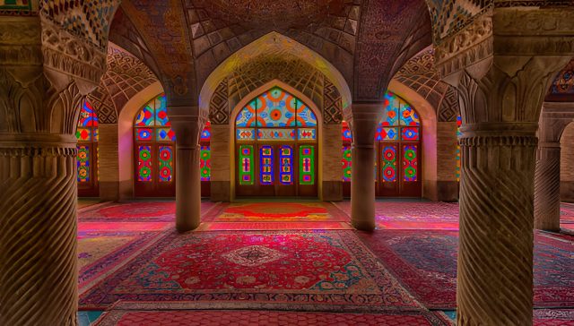 فرش ایران هنری جهانی با نقش و نگارهای بی همتا