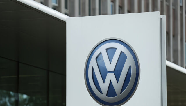 کاهش سود فولکس واگن