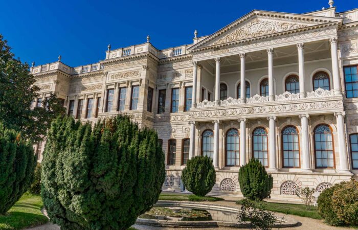 شاهکار معماری کاخ دولماباهچه در استانبول