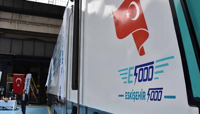 نخستین لکوموتیو برقی بومی و ملی ترکیه